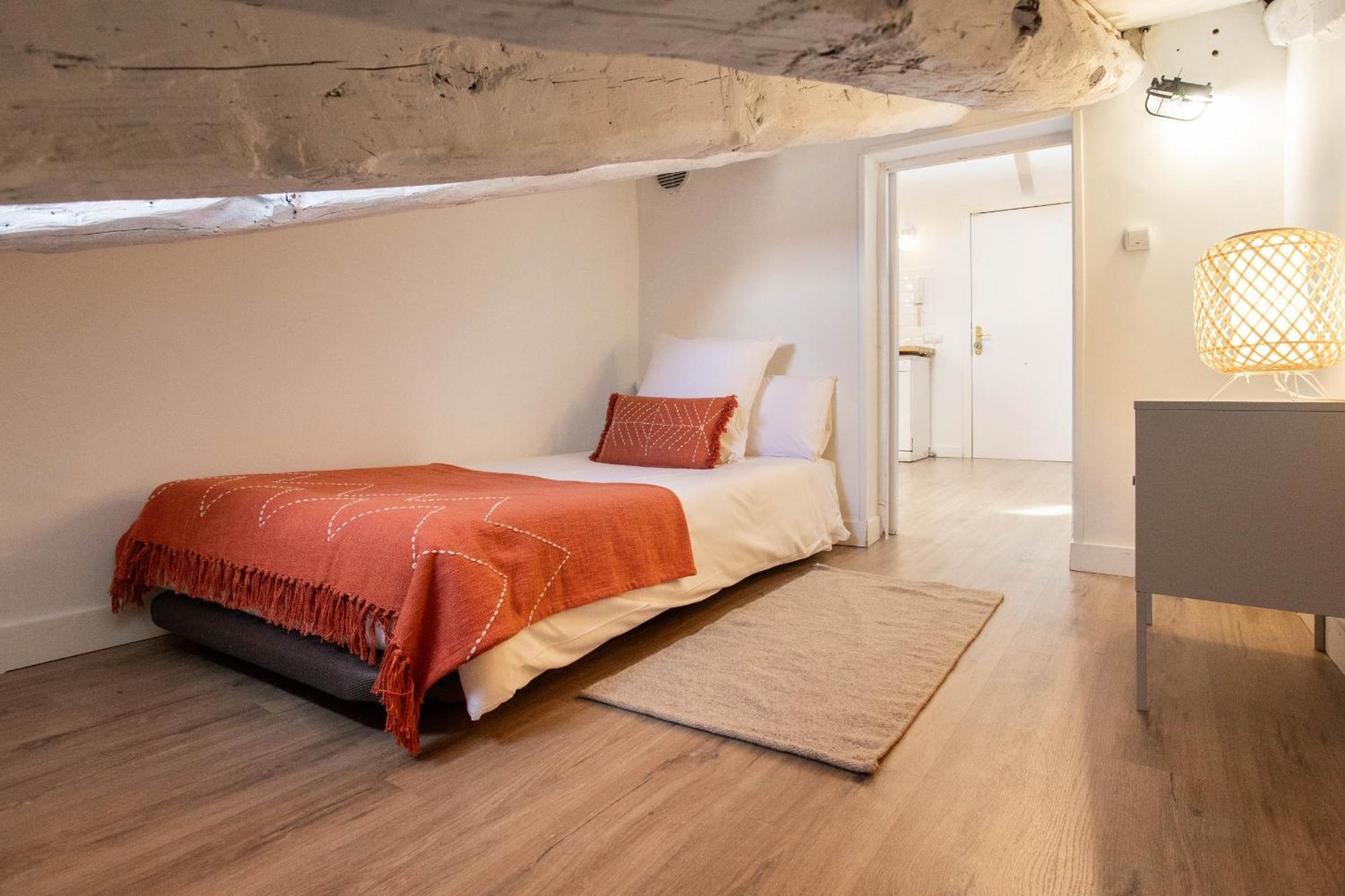 Apartamento Plaza Mayor Attic En Мадрид Экстерьер фото
